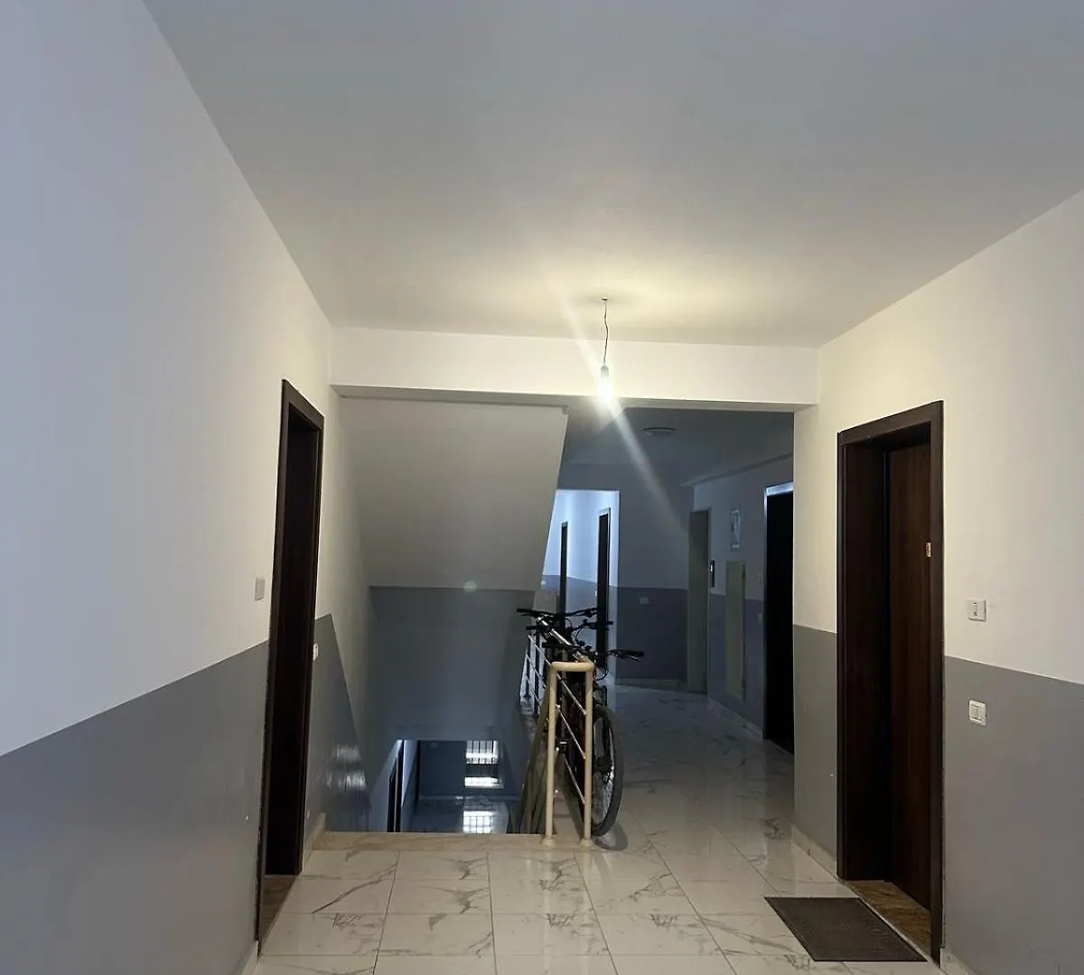 John Apartment Vlorë